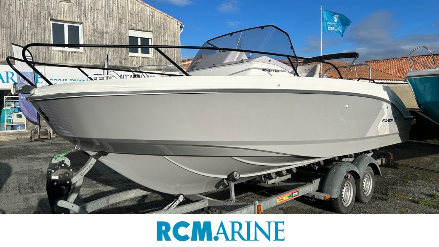 slider 0 Beneteau Flyer 7 SUNdeck